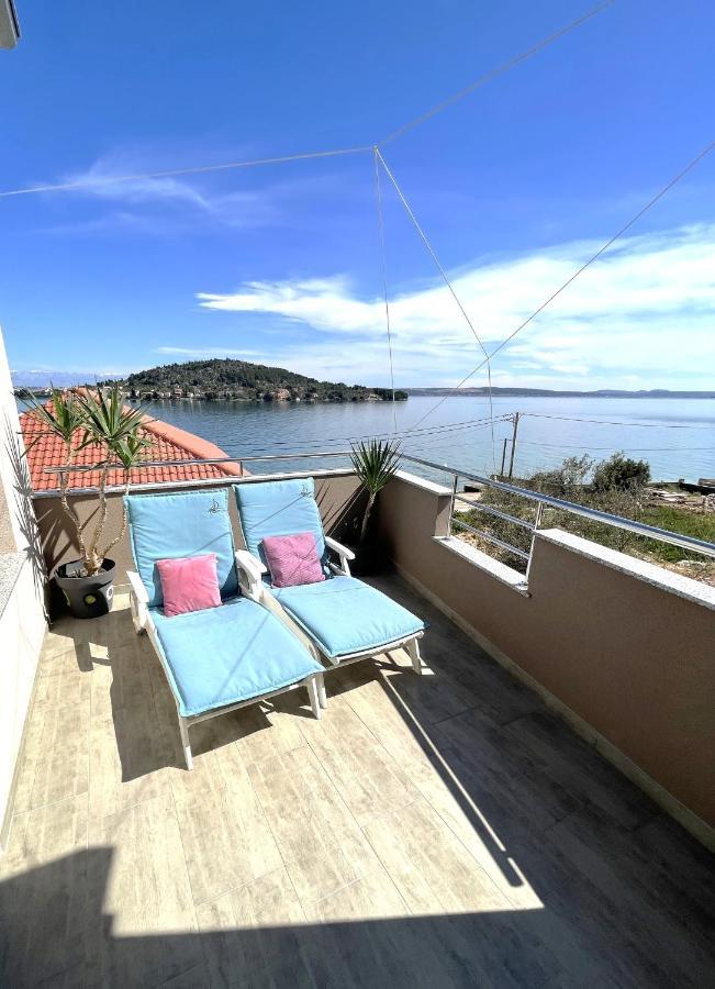 Cosy Apartment On The Beach - Kali Exteriör bild